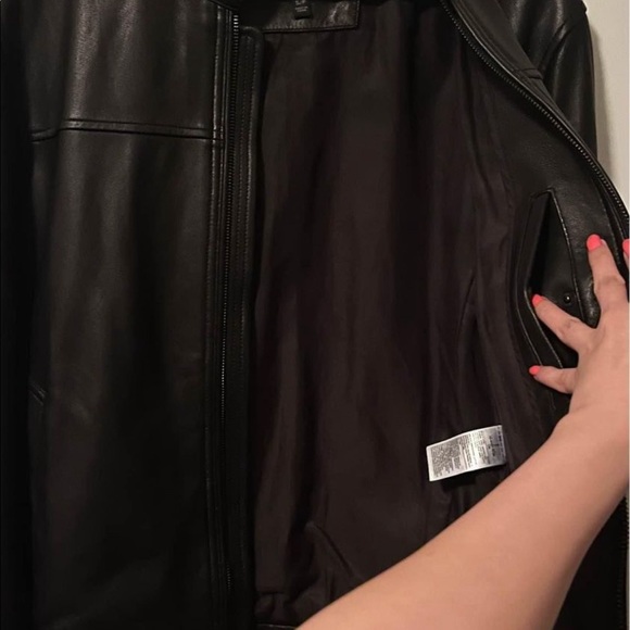 Genuine Leather Jacket - Picture 4 of 9